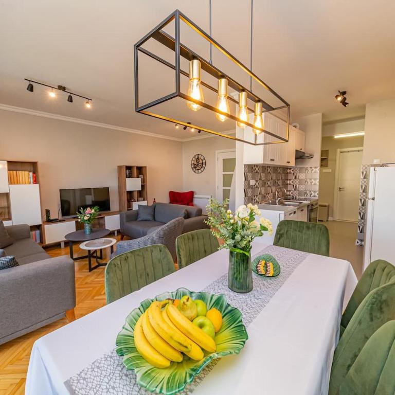 City Center de lux apartment 3bd - Appartement 2 Chambres - 8