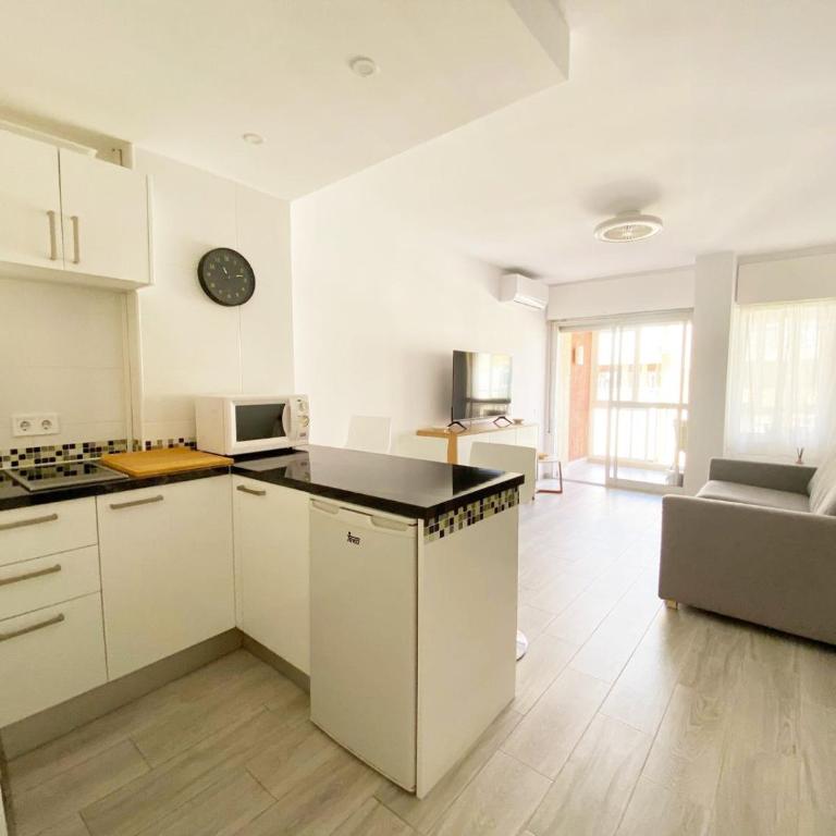 Iris Mountain View 1 Bed - One-Bedroom Apartment - 3