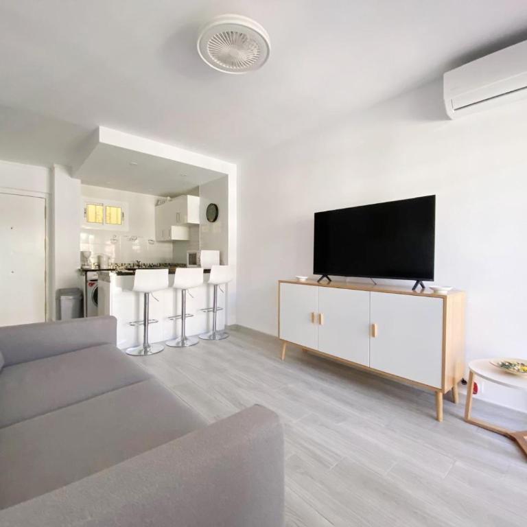 Iris Mountain View 1 Bed - One-Bedroom Apartment - 4