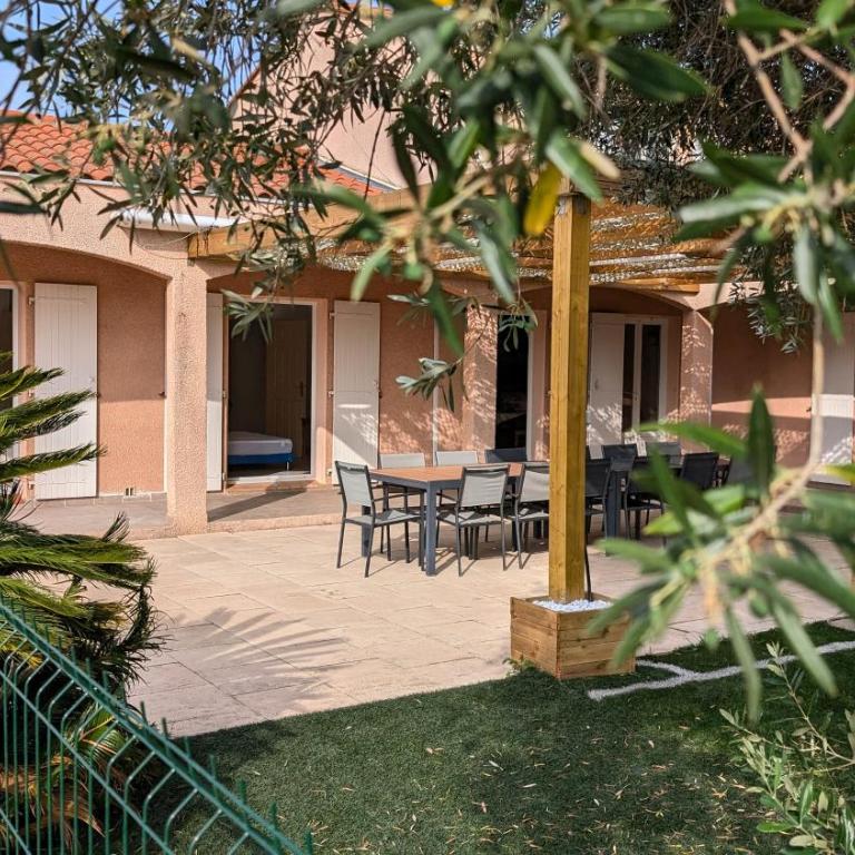Villa spacieuse avec piscine privée et terrain de pétanque - Villa - 4