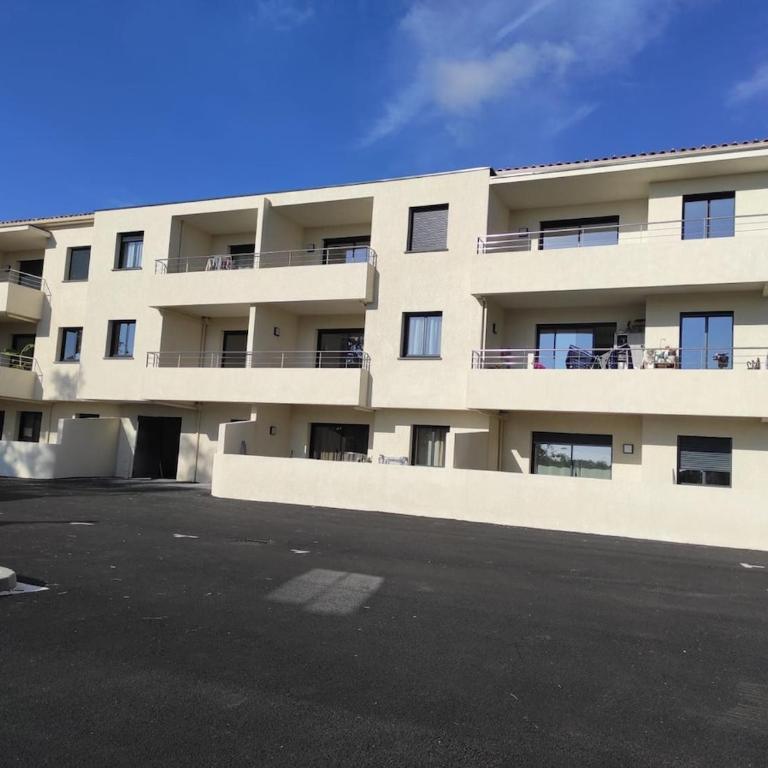 Apartment F2 - Apartamento de 1 dormitorio - 3