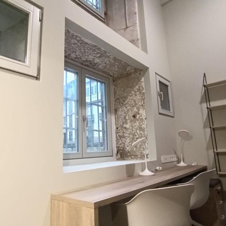 Loureiros Dorm - Double Room with Private Bathroom - 4