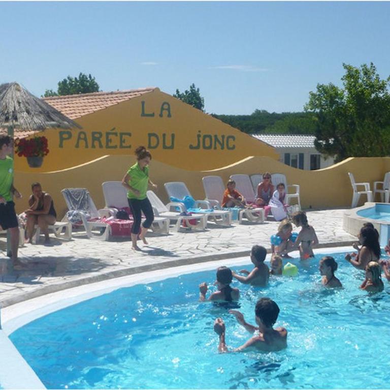 Mobil-home - 8 pers., terrasse accueillante - API-1-52-2825 - Mobile Home - 4