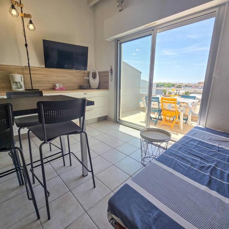 Studio mezzanine idéal, parking - 4 pers. - FR-1-880-92 - Appartement - 10