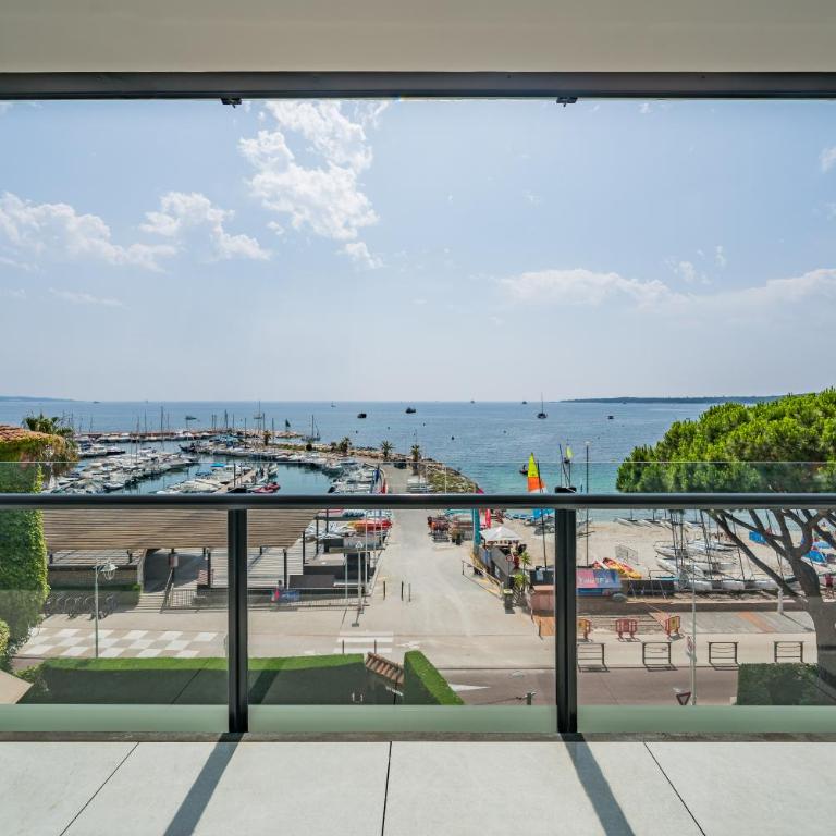 Sea View Apartment - Palm Beach - Appartement 2 Chambres - 3