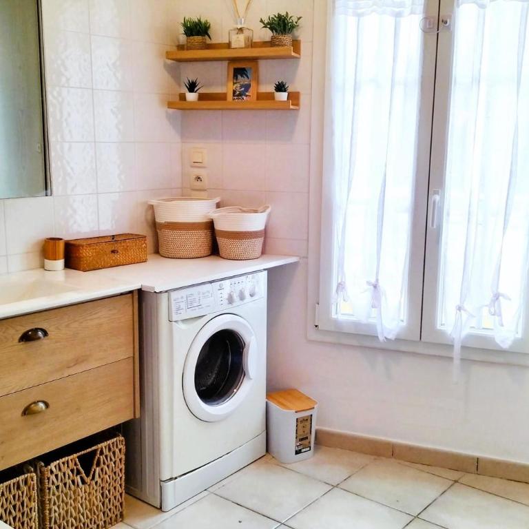 Apartment with terrace in a quiet area of Bandol - Apartamento - 8