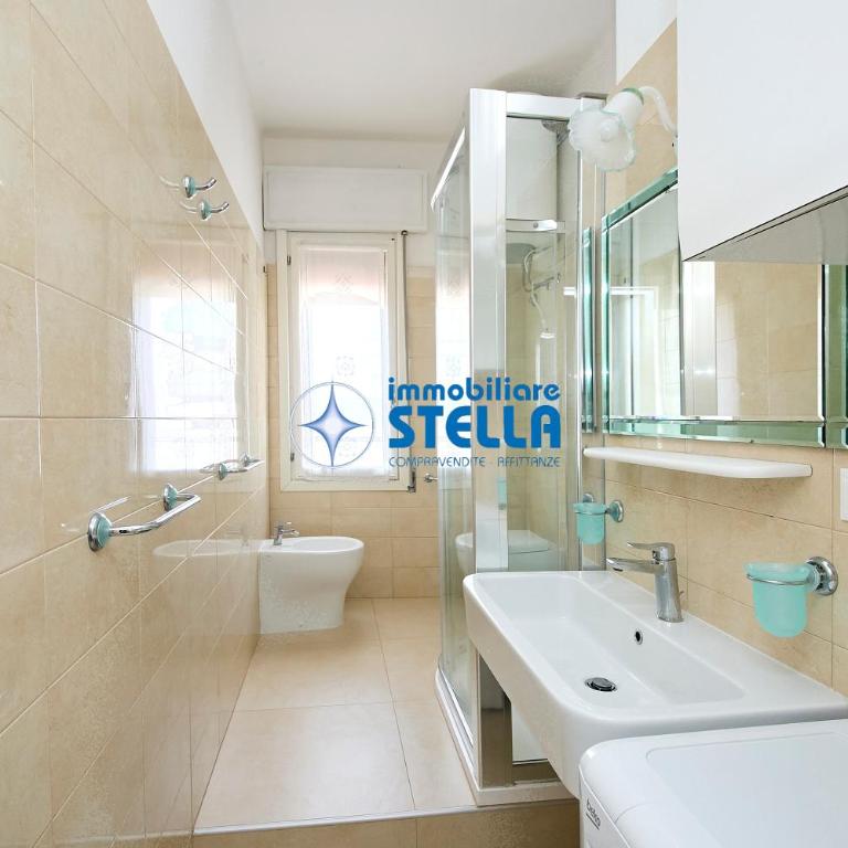 Condominio Accogliente - Appartamento con 2 Camere da Letto - 6