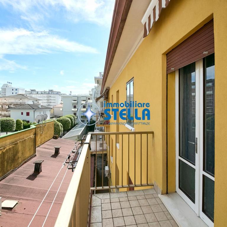 Condominio Accogliente - Appartamento con 2 Camere da Letto - 24