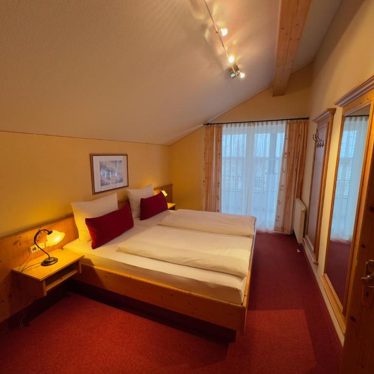 Ferienwohnungen am Kurpark - Apartment mit Balkon - 2