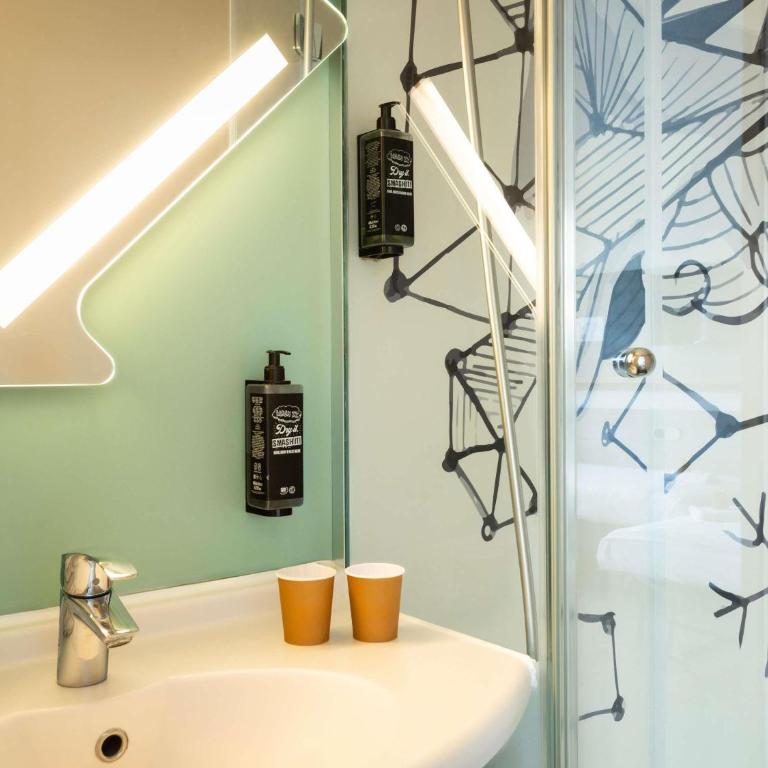 Ibis Budget Strasbourg Centre Gare - Chambre Familiale - 3