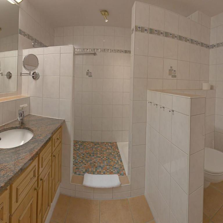 Ferienwohnungen am Kurpark - Apartment mit Balkon - 4