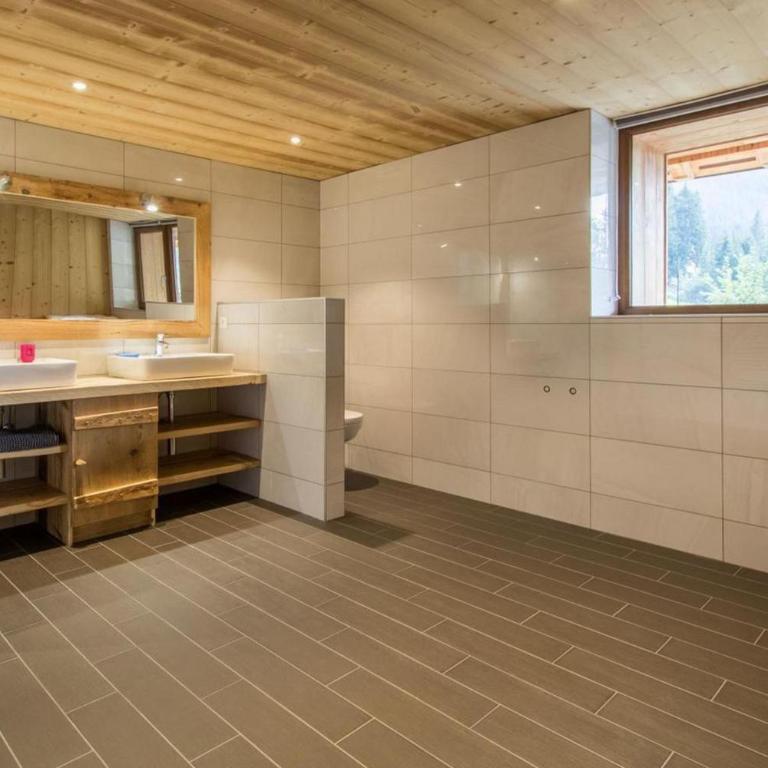 Chalet La Ferme du Creux du Nant - Appartement 13 personnes - Châtel Réservation - Appartement - 5