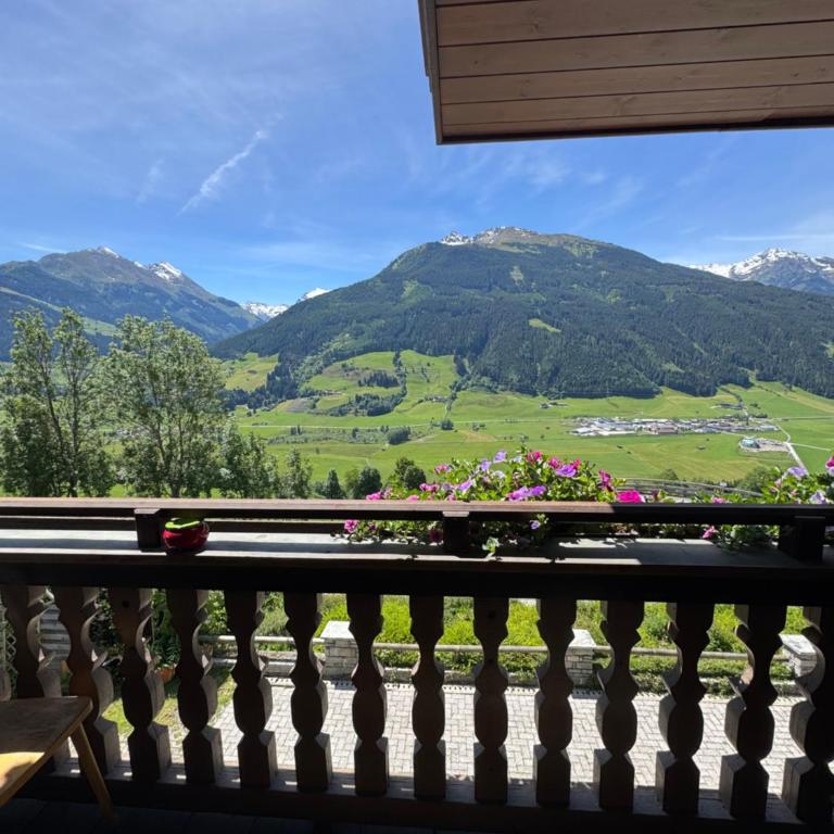 Landhaus Aigner - Doppelzimmer mit Bergblick - 1