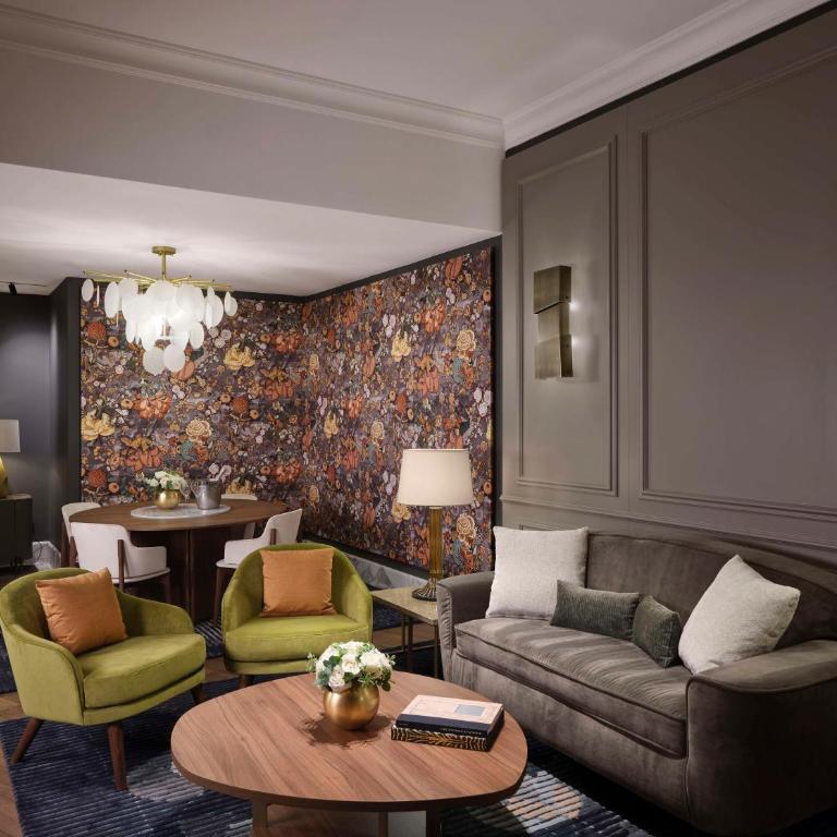 Anantara Palazzo Naiadi Rome Hotel - A Leading Hotel of the World - Suite Anantara con Vista Piazza - 1