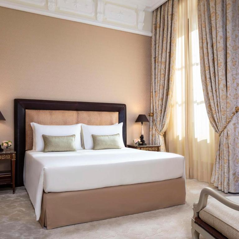 Anantara Palazzo Naiadi Rome Hotel - A Leading Hotel of the World - Camera Familiare Adiacente (2 Adulti + 2 Bambini) - 1