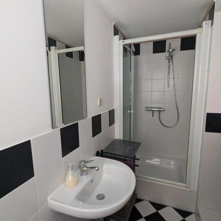 Große Ferienwohnung im Allgäu mit Bergblick, Garten & Balkon - Apartment - 18