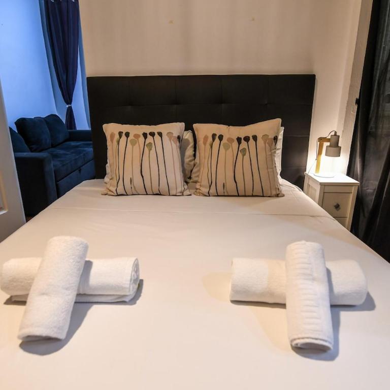 The Plaza Castilla Hideaway - One-Bedroom Apartment - 12