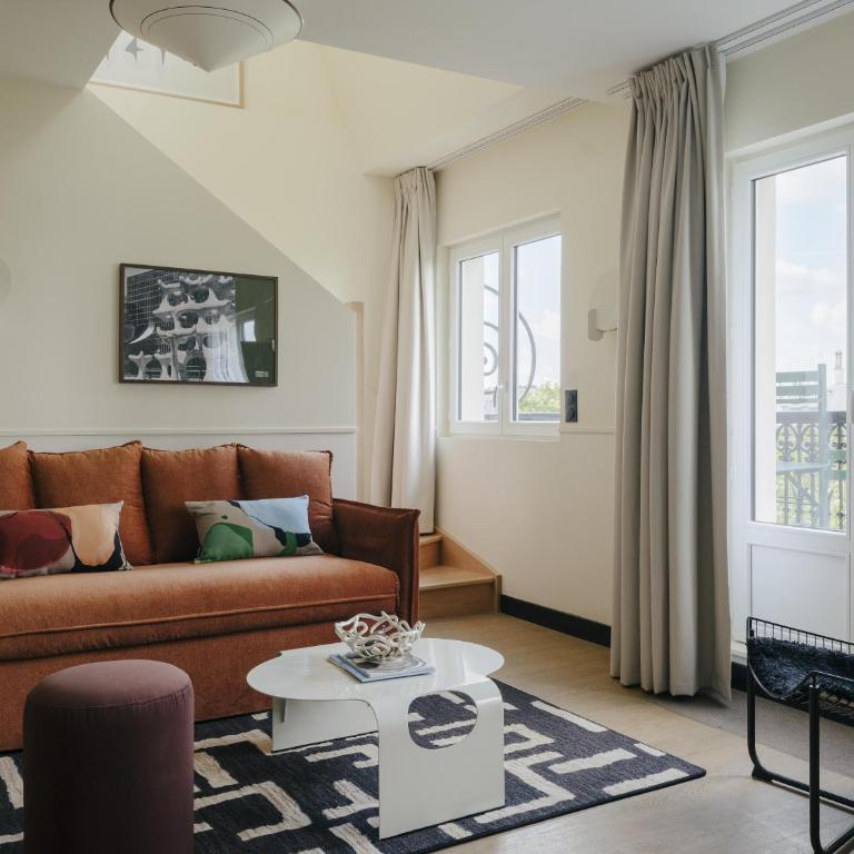 Edgar Suites - Jules Ferry - Three-Bedroom Apartment with View - 1