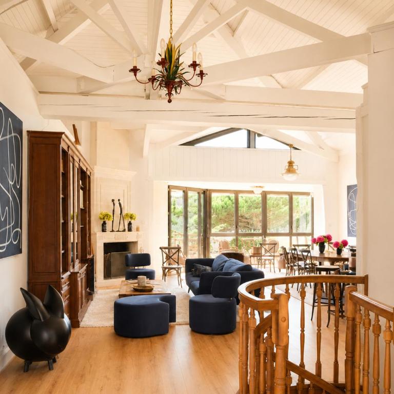Villa avec piscine chauffée et magnifique vue mer - Villa - 21