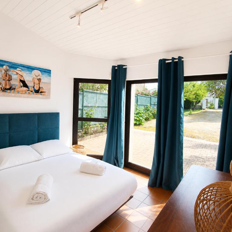 Villa avec piscine chauffée et magnifique vue mer - Villa - 19