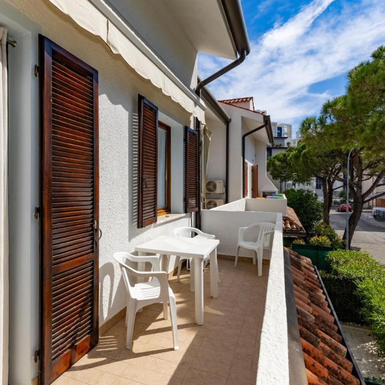 Pool Apartment near Piazza Mazzini and Beach - Appartamento con 2 Camere da Letto - 44