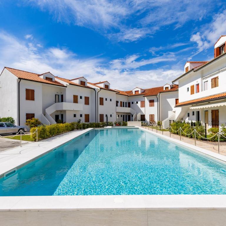 Pool Apartment near Piazza Mazzini and Beach - Appartamento con 2 Camere da Letto - 39