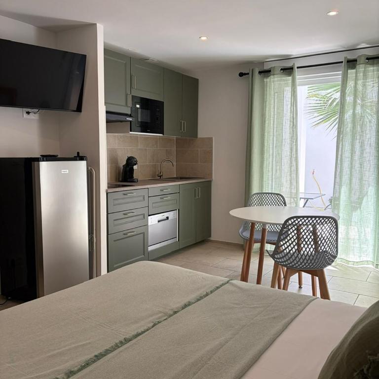 Résidence La Palma & L'Oasis - Studio with Balcony - 9