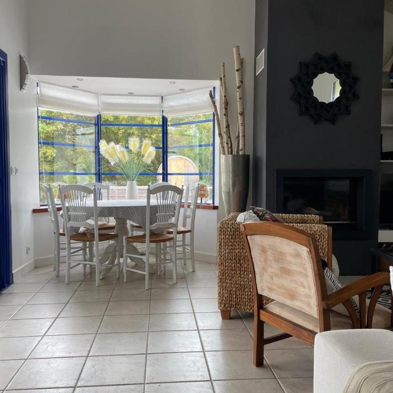 Beautiful Duplex House With Terrace and garden - Maison de Vacances - 10