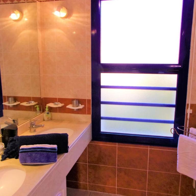 Beautiful Duplex House With Terrace and garden - Maison de Vacances - 12
