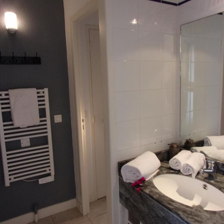 Beautiful Duplex House With Terrace and garden - Maison de Vacances - 15