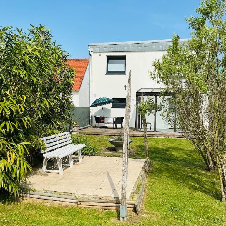 Berck T2 RDC cosy avec extérieur et parking COTE JARDIN - One-Bedroom Apartment - 1