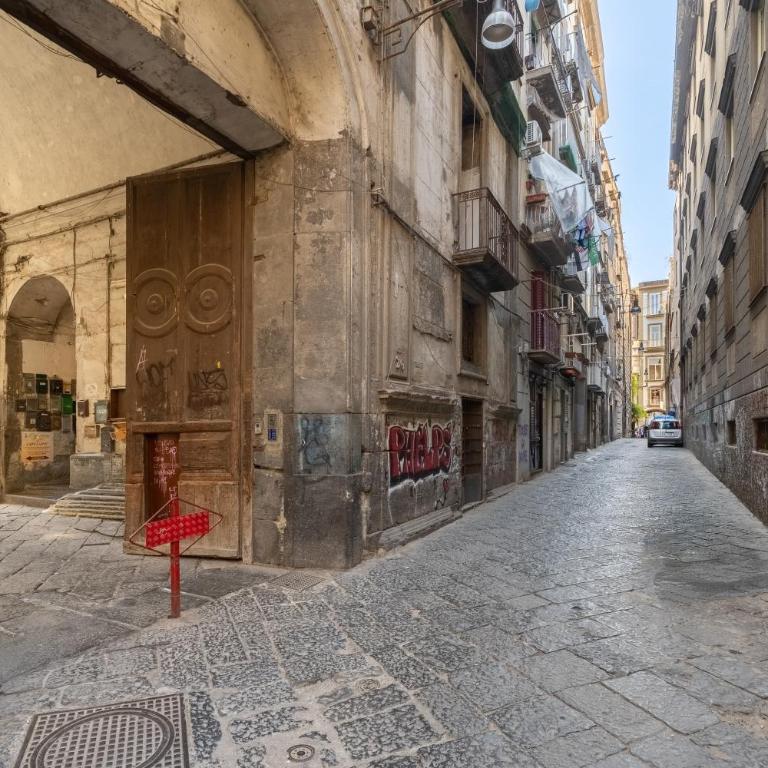 Vico Spaccanapoli 2 - Appartamento con 1 Camera da Letto - 19
