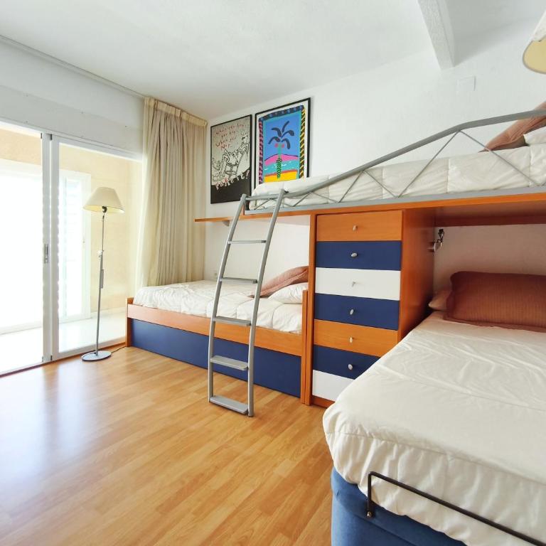 Atico Duplex 1 Linea Mar Cambrils - Room #1661517501 - 25
