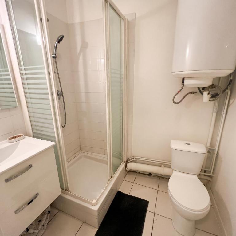Studio d'exception face aux arènes de Nîmes - Appartement 1 Chambre - 17