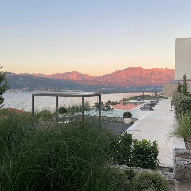 The Cube Luxury Experience, Boka Bay View, Tivat Kotor Bay, Duplex Pool & Terrace - Superior Vila - 80