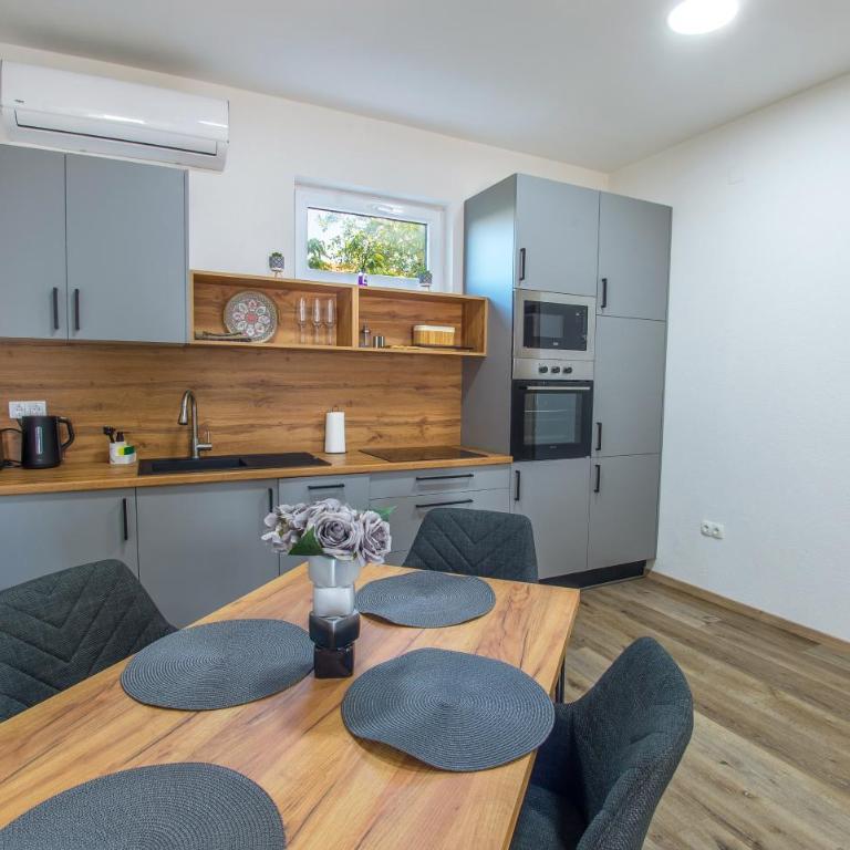 Mostaria House - Apartment mit 1 Schlafzimmer und Garten - 10