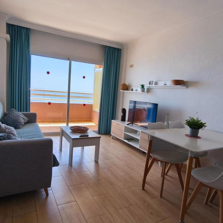 Apartamento Stella Maris en 1º Línea de playa con vistas Mar y AC en Fuengirola Boliches - Apartment mit 1 Schlafzimmer - 1