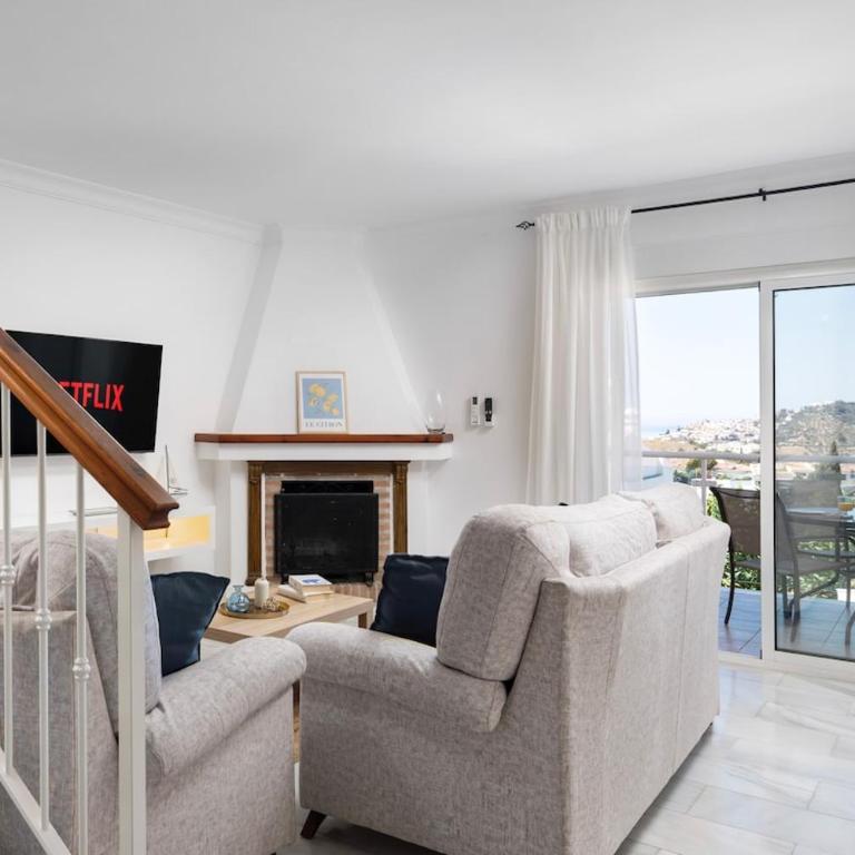 Casa Alborán with Jacuzzi, Billiard, BBQ and Sea View - Four-Bedroom House - 6