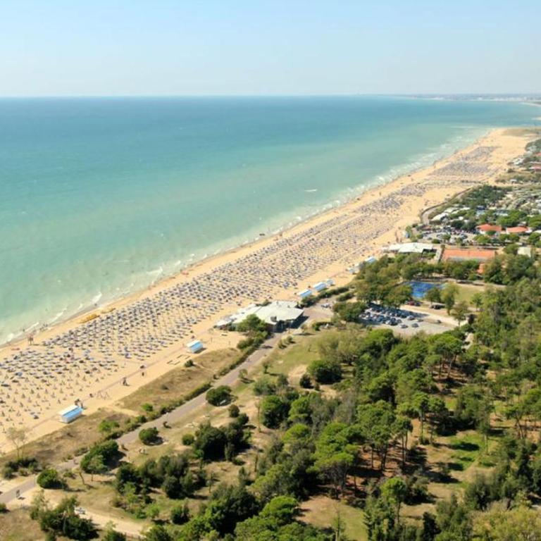 Bibione Beach & Comfort with Private Parking - One-Bedroom Apartment - 1