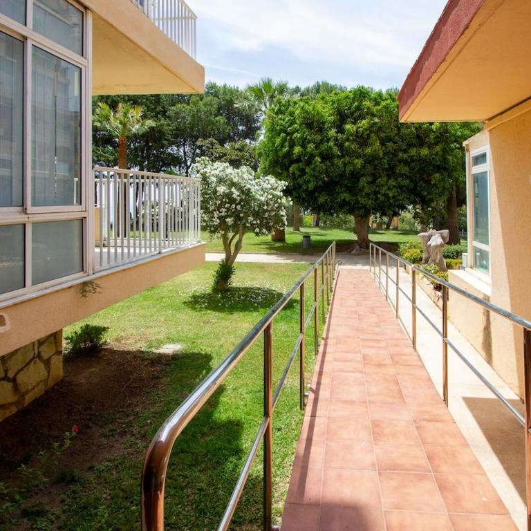 141-Fully Renovated, Shared Pools & Garden - Apartamento de 2 dormitorios - 38