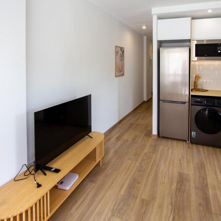 141-Fully Renovated, Shared Pools & Garden - Apartamento de 2 dormitorios - 10