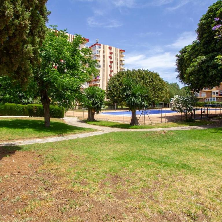141-Fully Renovated, Shared Pools & Garden - Apartamento de 2 dormitorios - 43