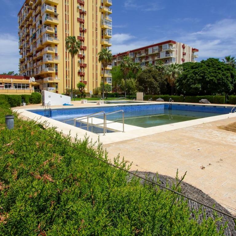 141-Fully Renovated, Shared Pools & Garden - Apartamento de 2 dormitorios - 48