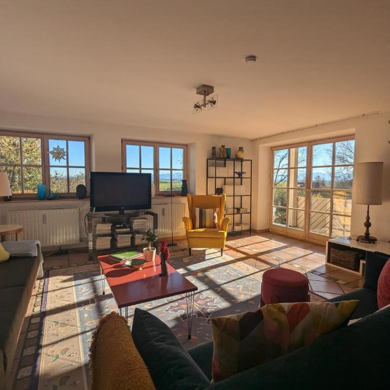 Große Ferienwohnung im Allgäu mit Bergblick, Garten & Balkon - Apartment - 1