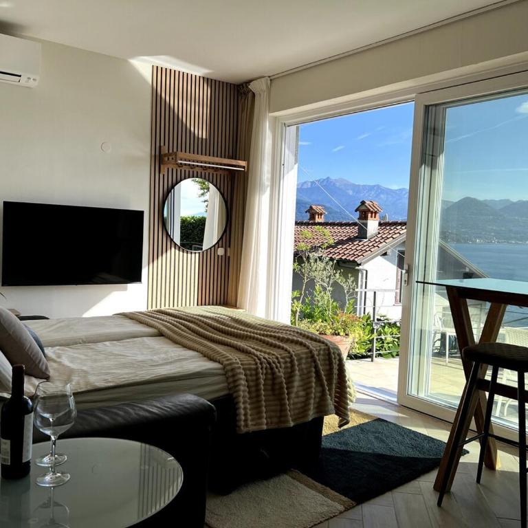 LaVistaBlu Lake view studio with terrace - Studio with Lake View - 26