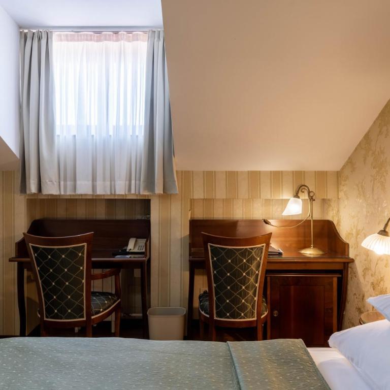 Hotel Moskva - Standard Double Room - 12