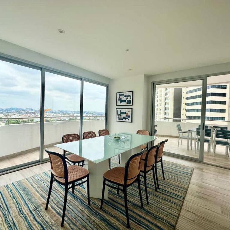 Luxurious Escape at Santana lofts - Apartment - 4