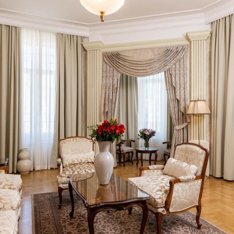 Hotel Moskva - Premium Suite - 4