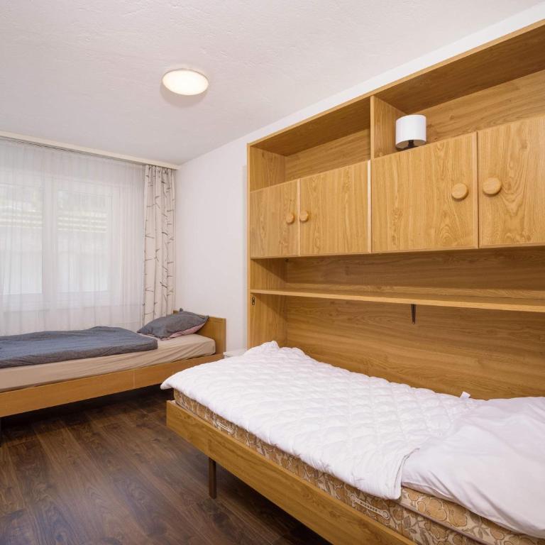 Bright 2BR Davos Apt with Parking and Balcony - Apartment - 11