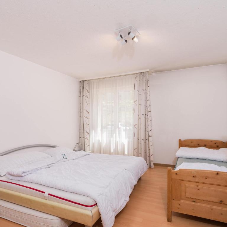 Bright 2BR Davos Apt with Parking and Balcony - Apartment - 12